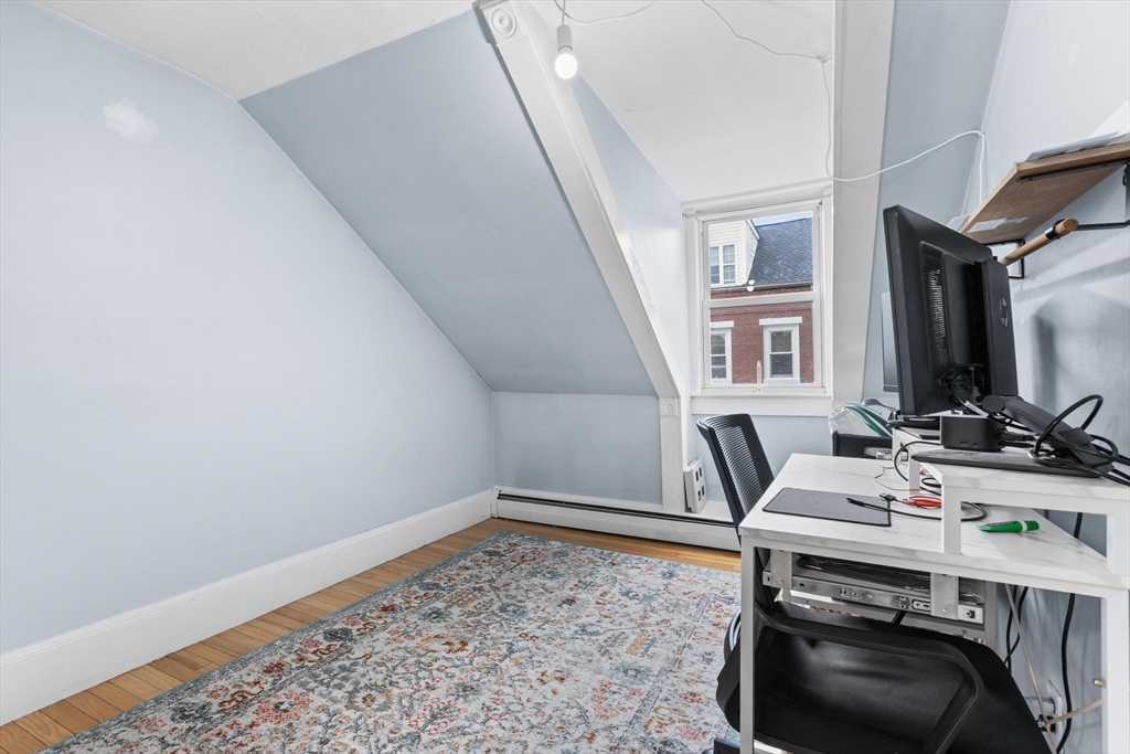 Boston, Massachusetts, 02129, United States, 5 Bedrooms Bedrooms, ,2 BathroomsBathrooms,Residential,For Sale,1890648