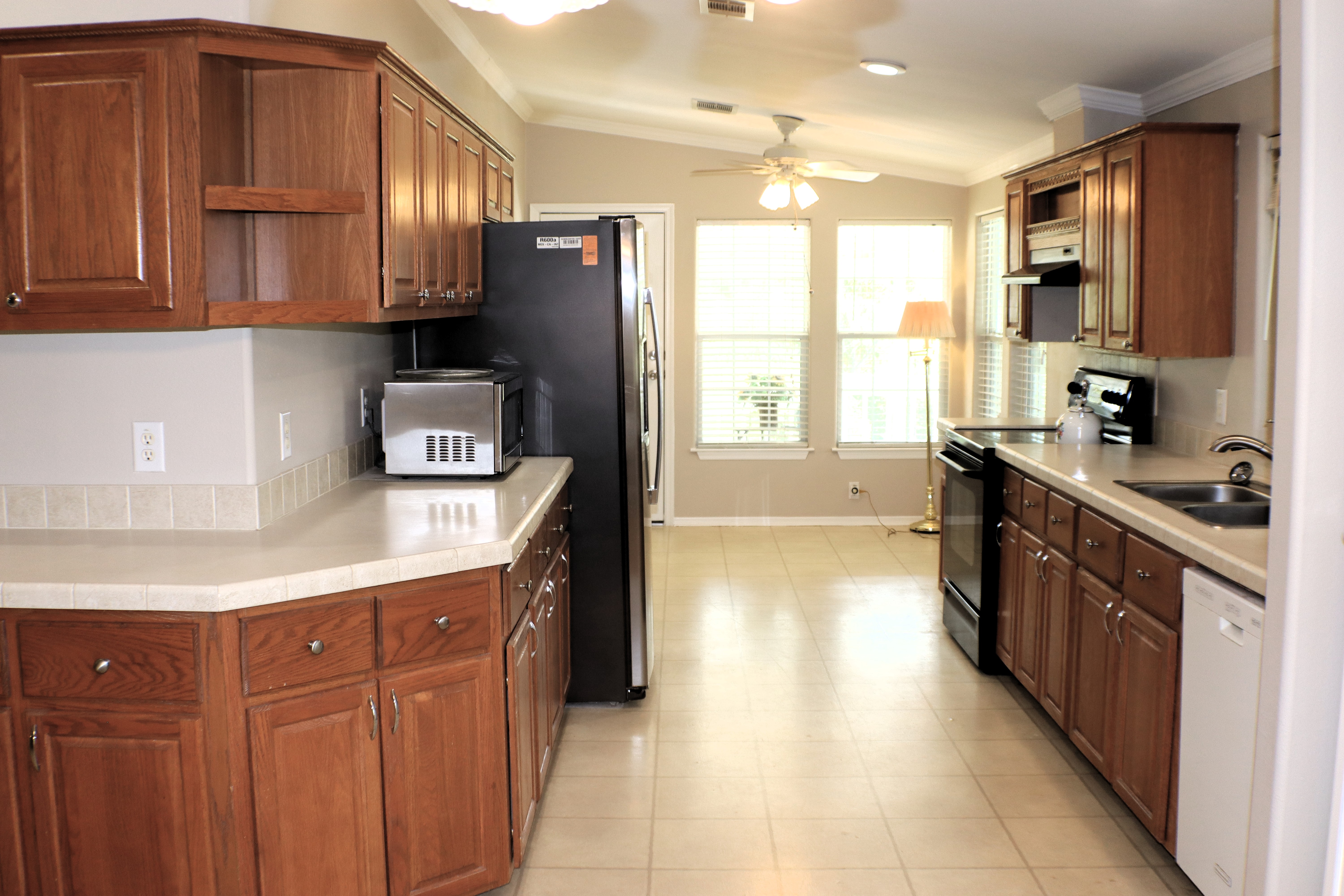 Greenville, Texas, 75402, United States, 3 Bedrooms Bedrooms, ,2 BathroomsBathrooms,Residential,For Sale,1978816