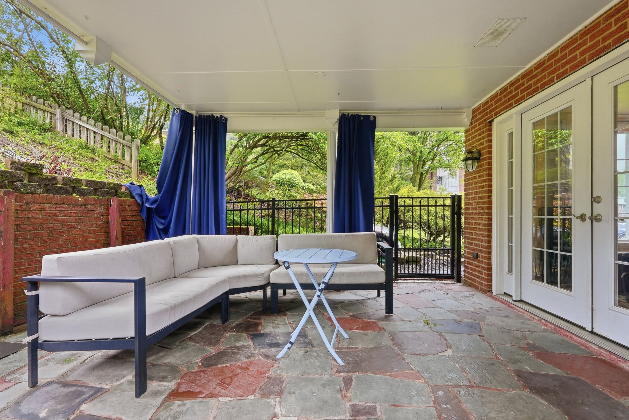  116 Hawthorne Drive, Pittsburgh, PA 15235 - 物件實景