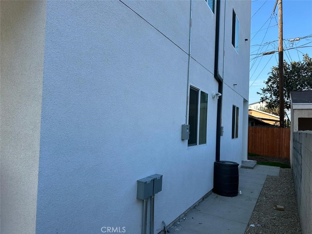 LOS ANGELES, California, 90001, United States, ,Residential,For Sale,1810570