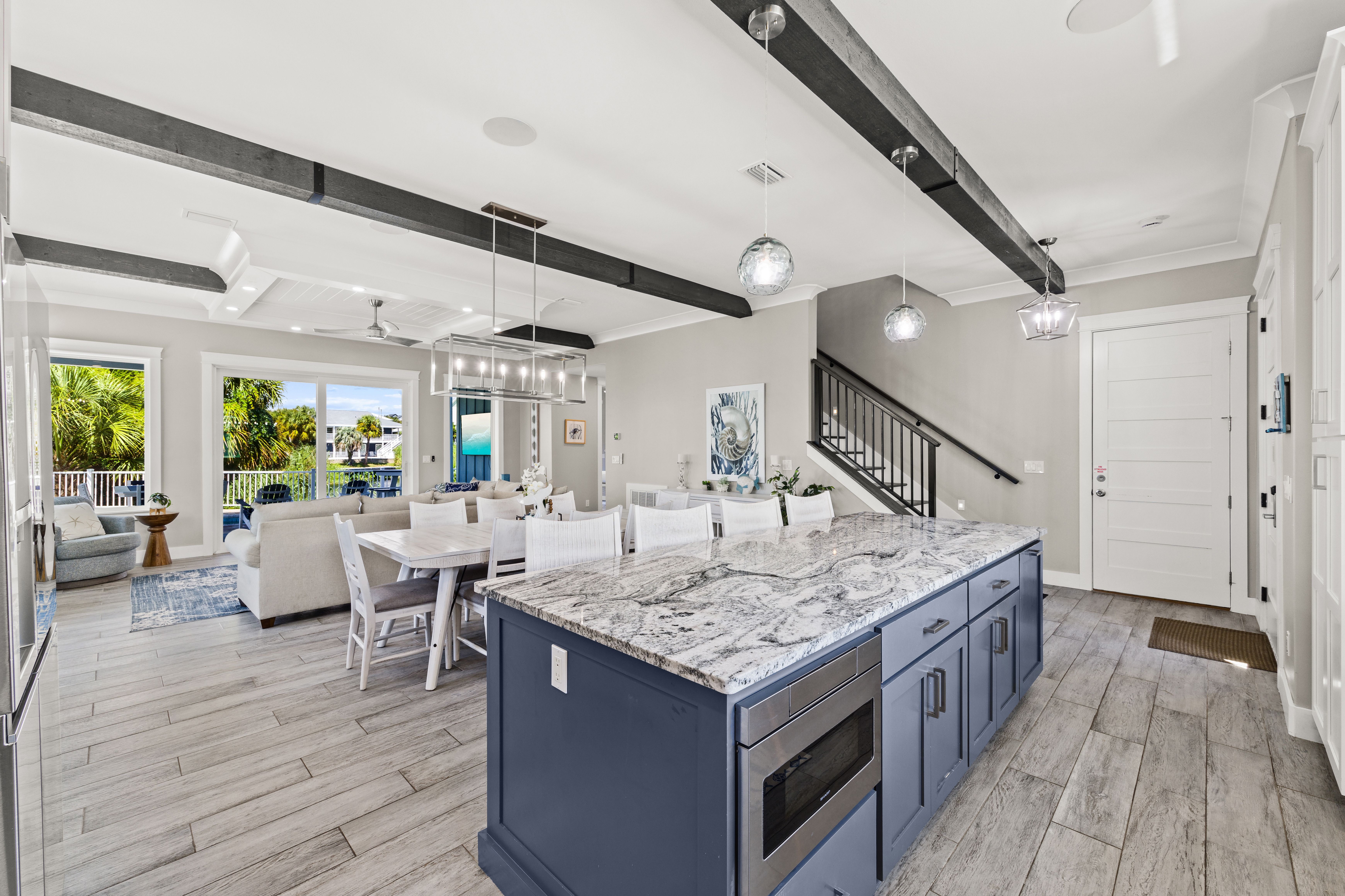  Custom Lakefront Retreat With Gulf Views And Private Pool - 物件實景