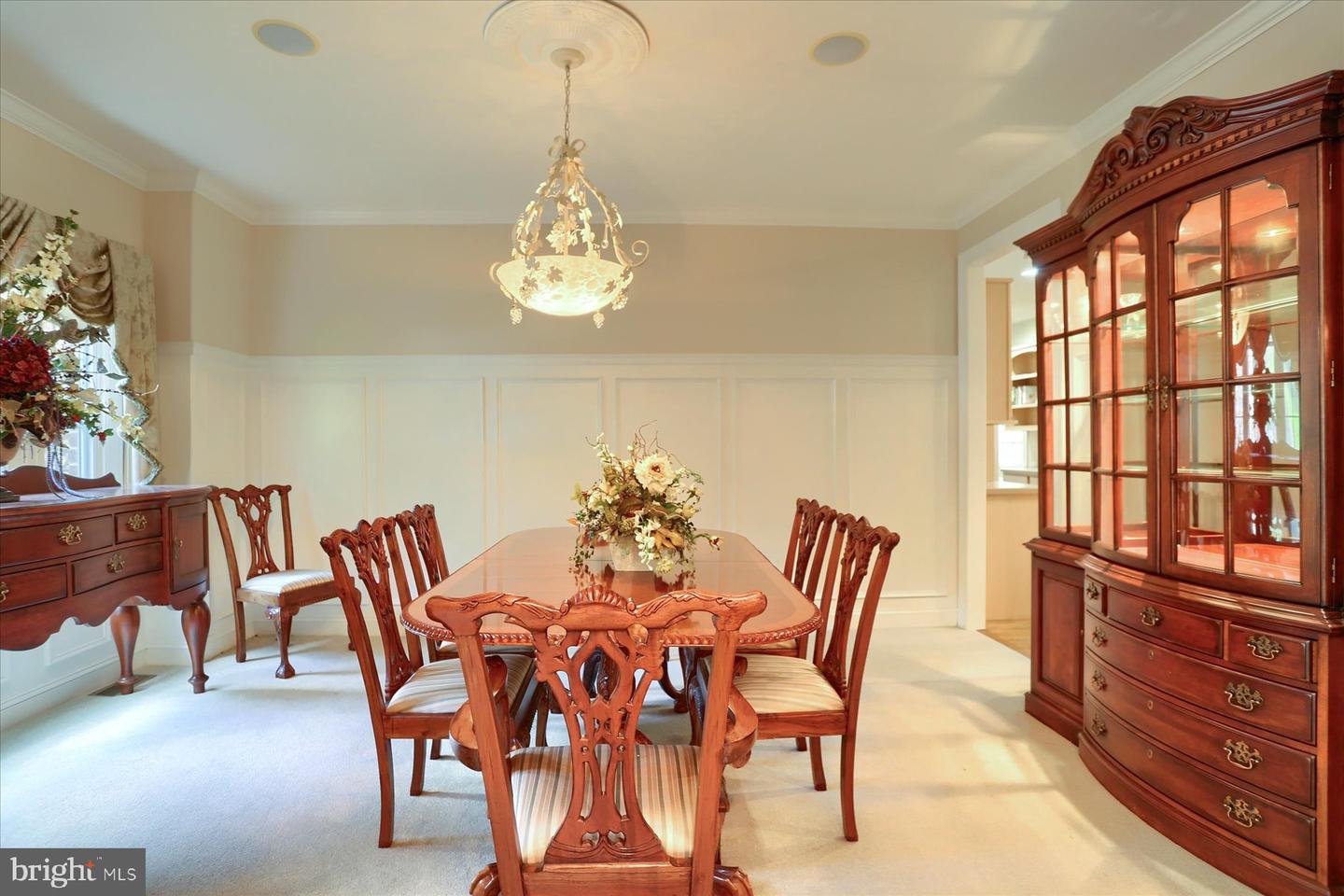 Lemoyne, Pennsylvania, 17043, United States, 5 Bedrooms Bedrooms, ,5 BathroomsBathrooms,Residential,For Sale,1942192