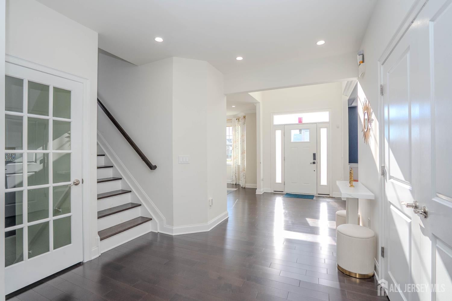 Monroe, New Jersey, 08831, United States, 5 Bedrooms Bedrooms, ,4 BathroomsBathrooms,Residential,For Sale,1987406