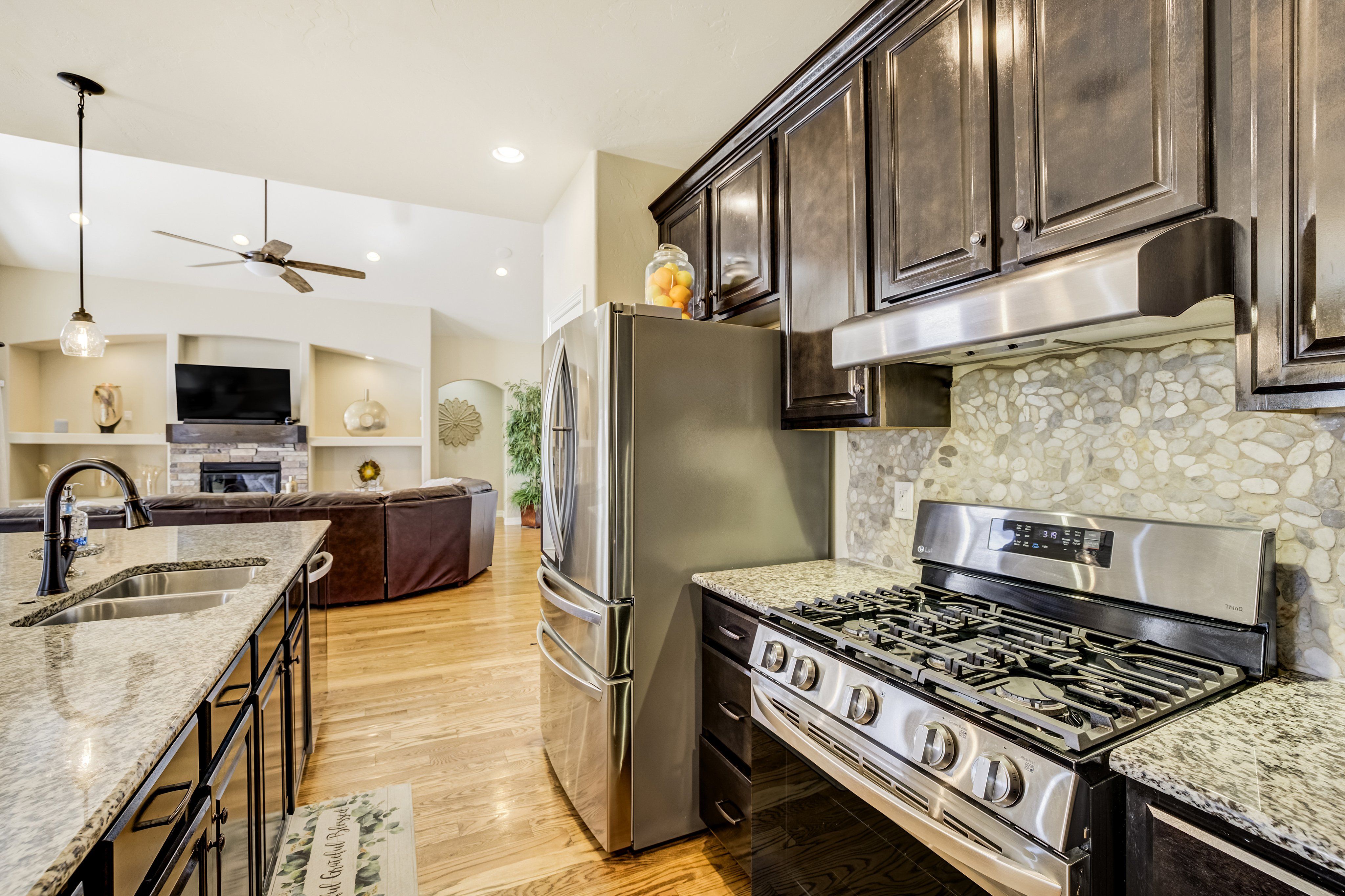  Elevated Living with Unmatched Pikes Peak Views in Flying Horse - 物件實景