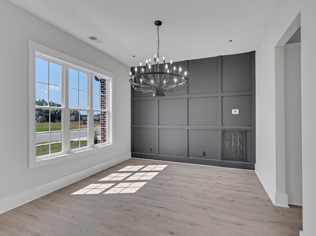 Clarksville, Tennessee, 37043, United States, 4 Bedrooms Bedrooms, ,3 BathroomsBathrooms,Residential,For Sale,1975956