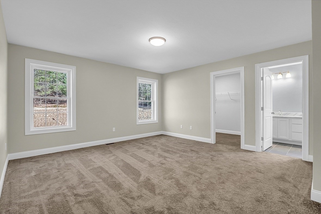 Leominster, Massachusetts, 01453, United States, 3 Bedrooms Bedrooms, ,2 BathroomsBathrooms,Residential,For Sale,2001635