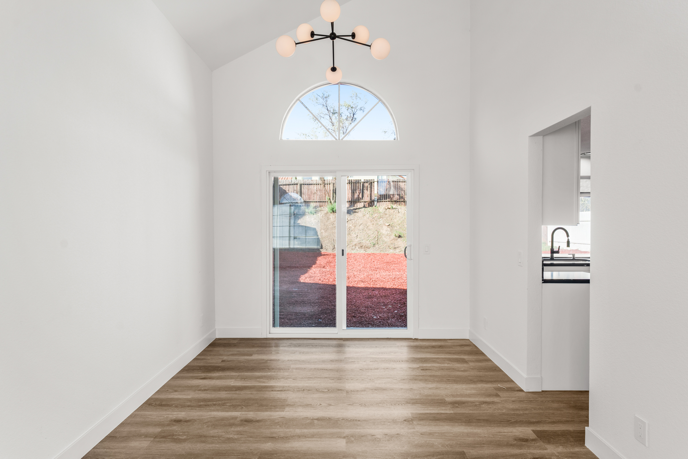 Lake Elsinore, California, 92530, United States, 4 Bedrooms Bedrooms, ,3 BathroomsBathrooms,Residential,For Sale,2005487