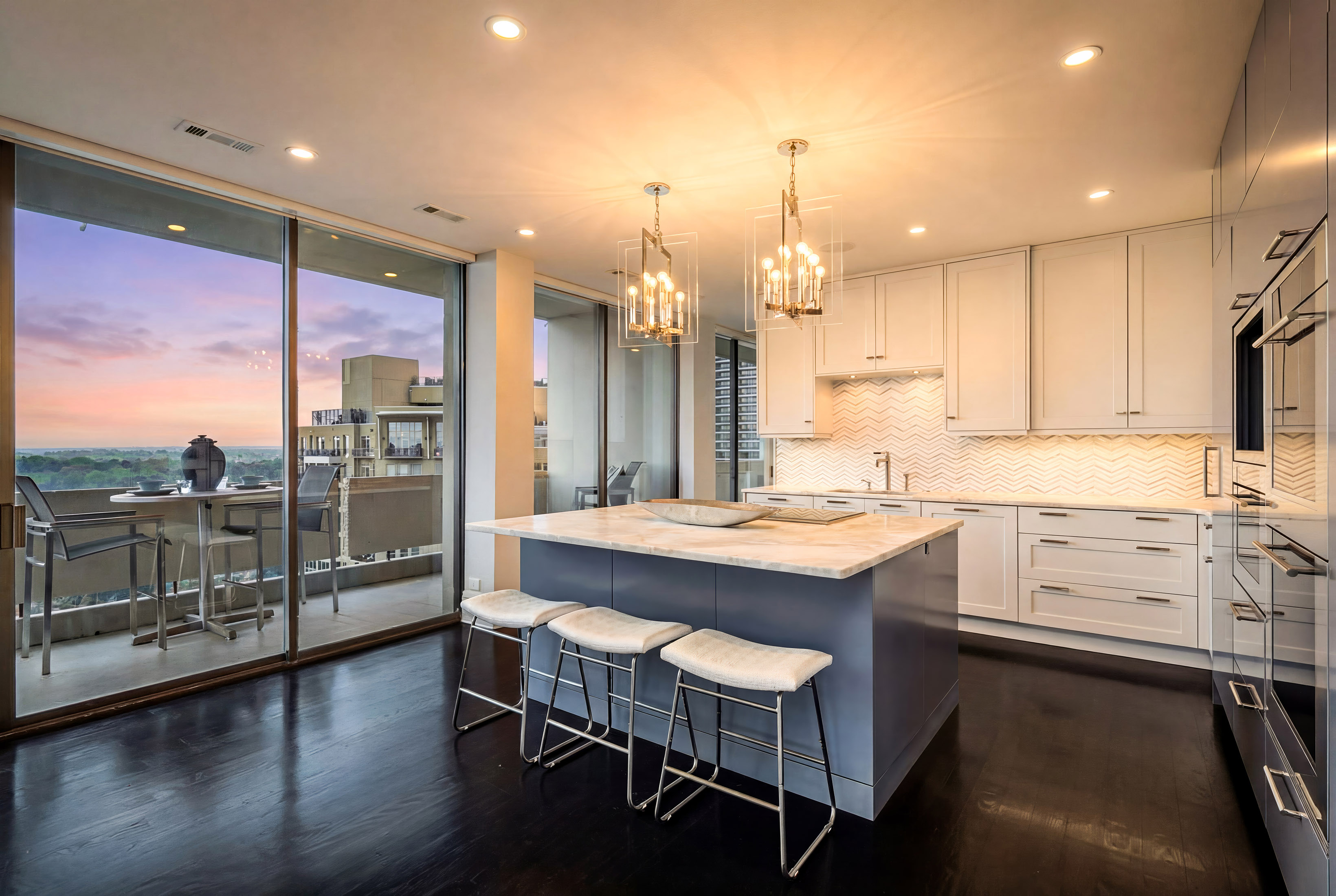  Fully Renovated Residence with Stunning Skyline Views - 物件實景