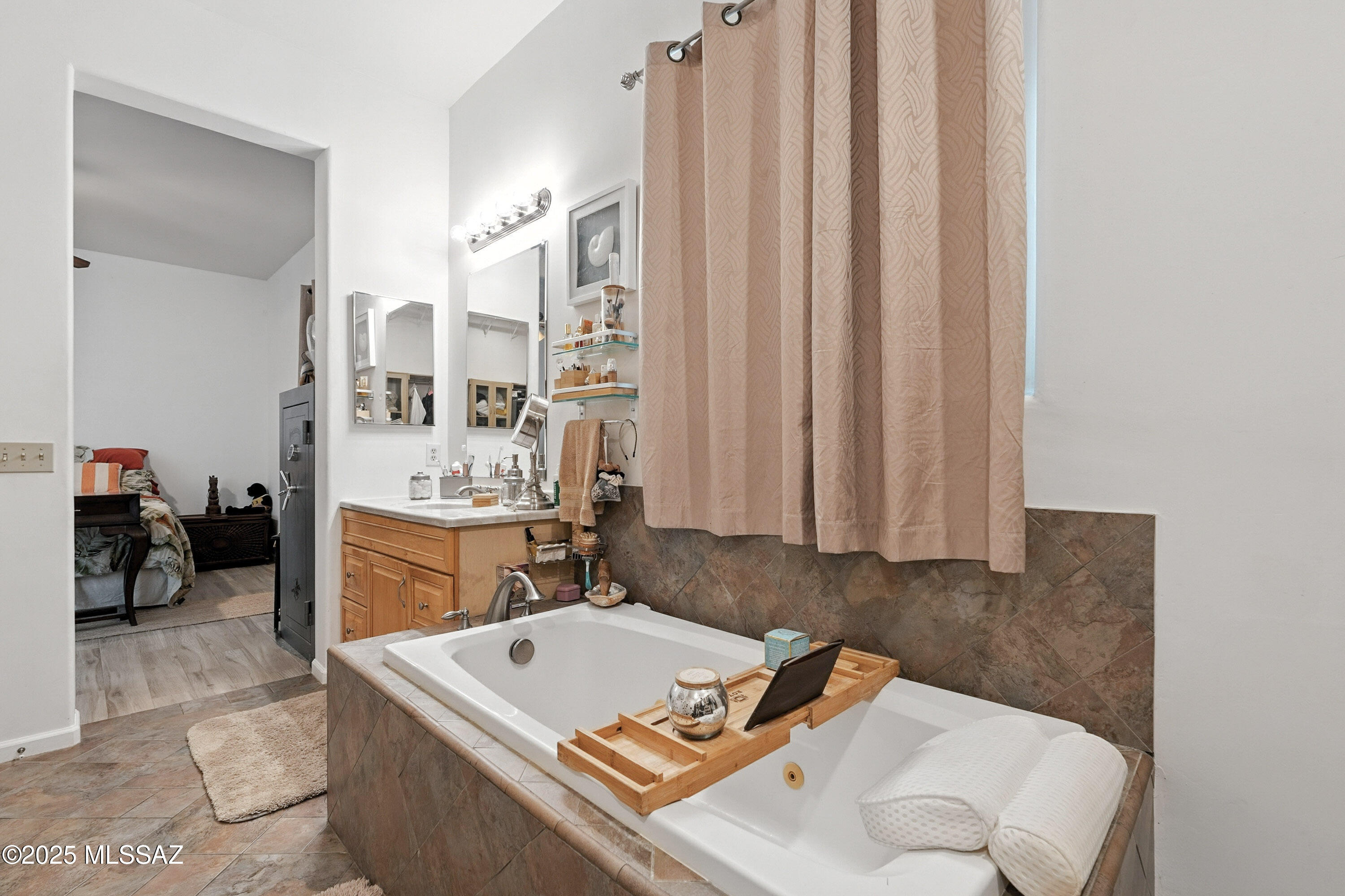Casa Grande, Arizona, 85193, United States, 3 Bedrooms Bedrooms, ,3 BathroomsBathrooms,Residential,For Sale,1927345