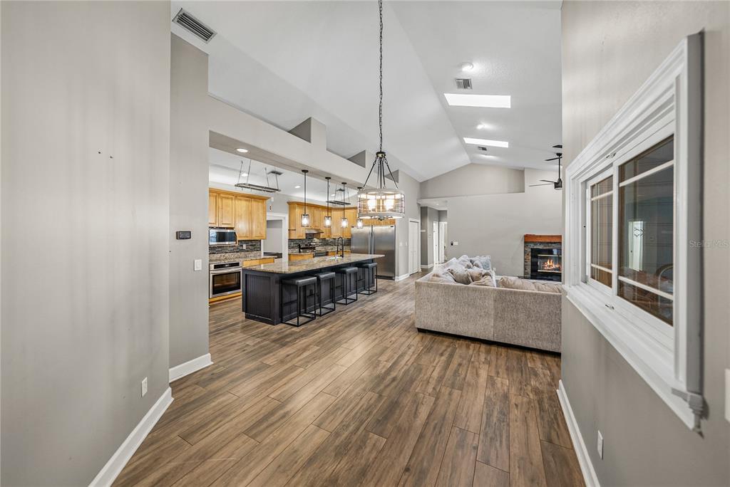 Seffner, Florida, 33584, United States, 5 Bedrooms Bedrooms, ,4 BathroomsBathrooms,Residential,For Sale,1991744