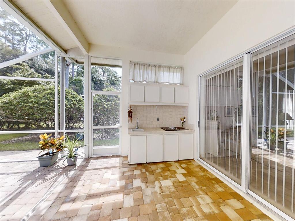 Palm Harbor, Florida, 34685, United States, 4 Bedrooms Bedrooms, ,3 BathroomsBathrooms,Residential,For Sale,1990294