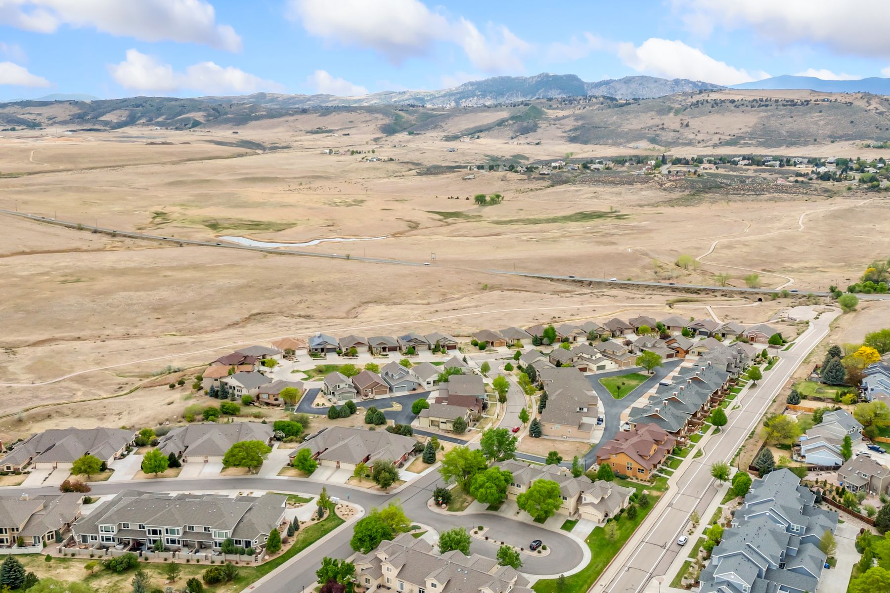  Beautifully Maintained Home in the Highly Sought-After Harmony Ridge Community - 物件實景