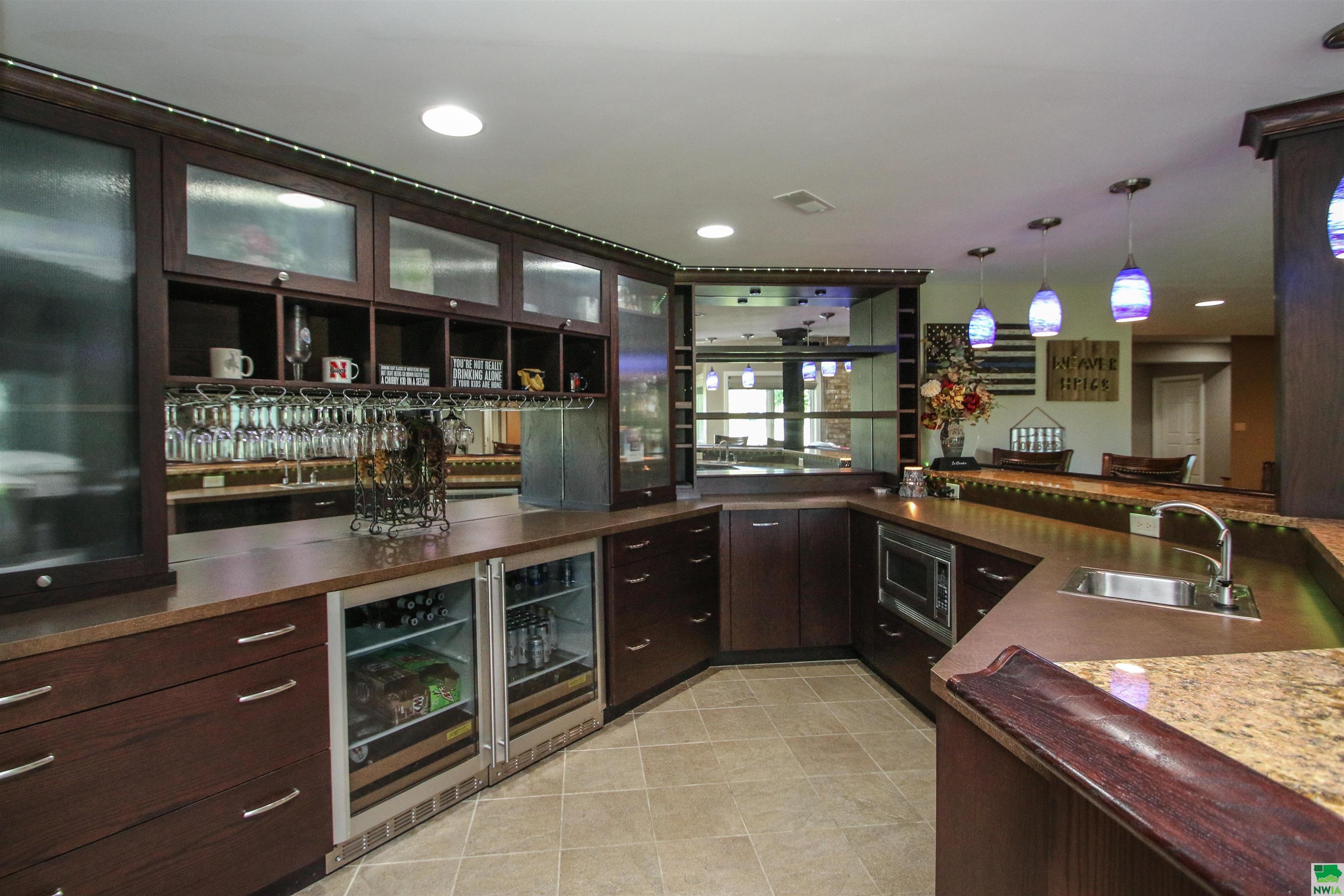 Dakota Dunes, South Dakota, 57049, United States, 5 Bedrooms Bedrooms, ,6 BathroomsBathrooms,Residential,For Sale,1943906