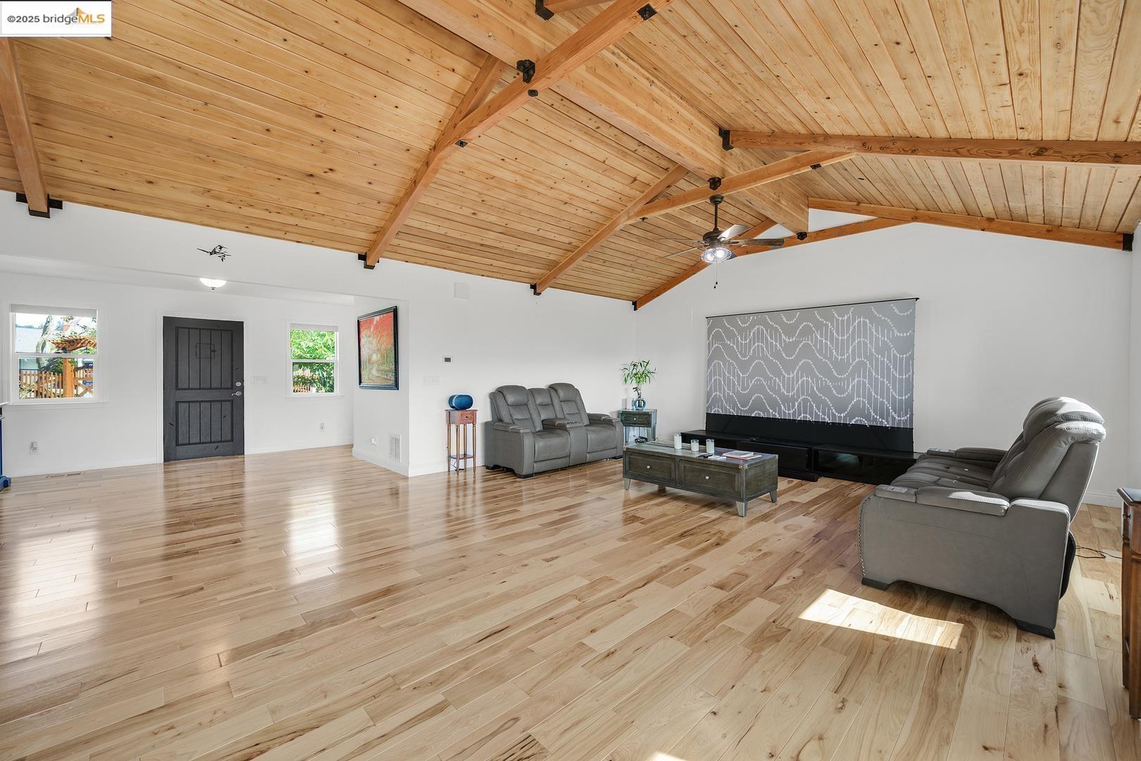 El Sobrante, California, 94803, United States, 4 Bedrooms Bedrooms, ,3 BathroomsBathrooms,Residential,For Sale,1986532