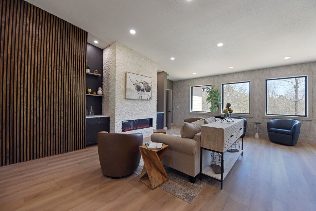 Young Harris, Georgia, 30582, United States, 3 Bedrooms Bedrooms, ,2 BathroomsBathrooms,Residential,For Sale,1964229