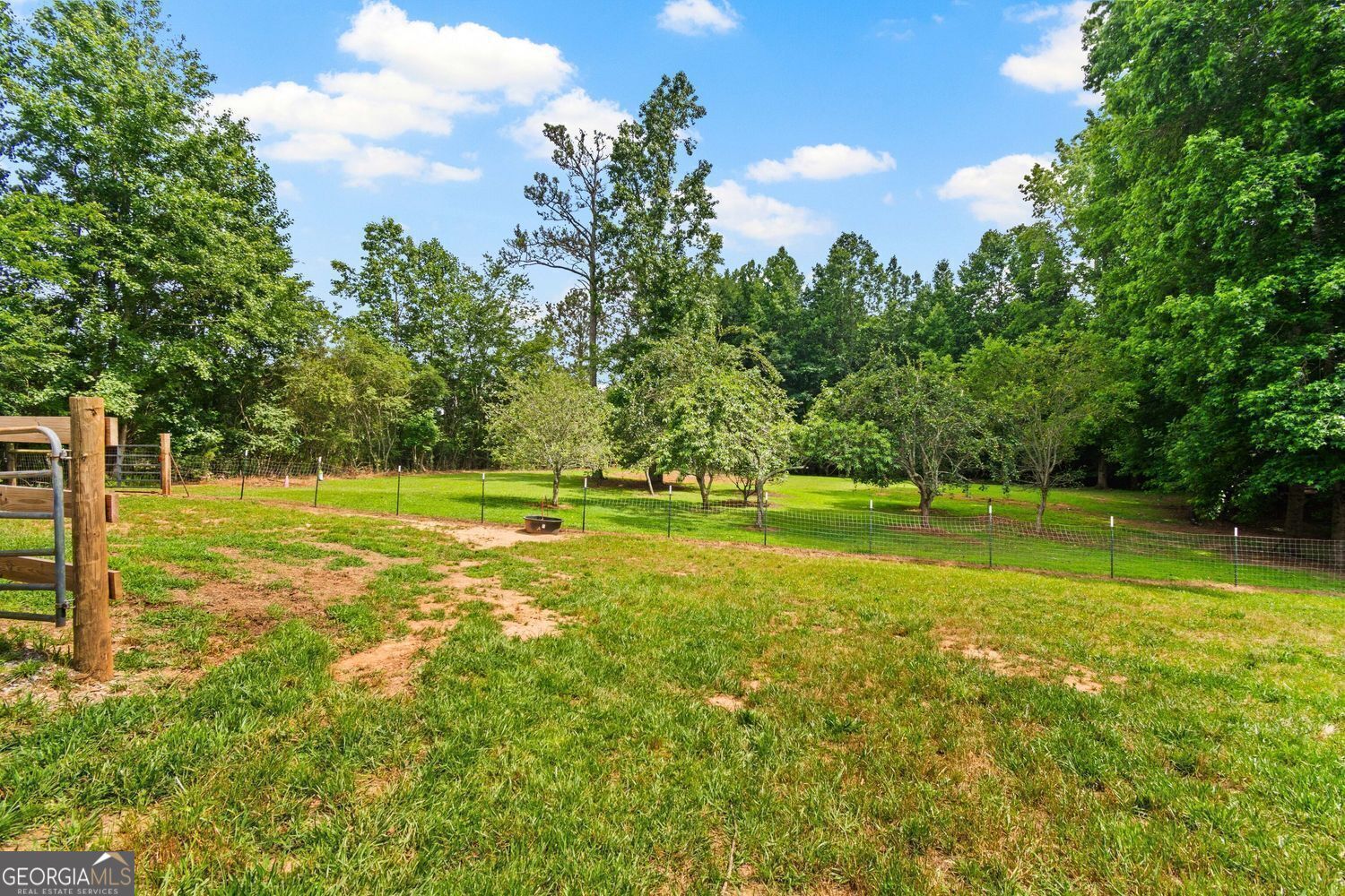 Cumming, Georgia, 30028, United States, 4 Bedrooms Bedrooms, ,5 BathroomsBathrooms,Residential,For Sale,1859105