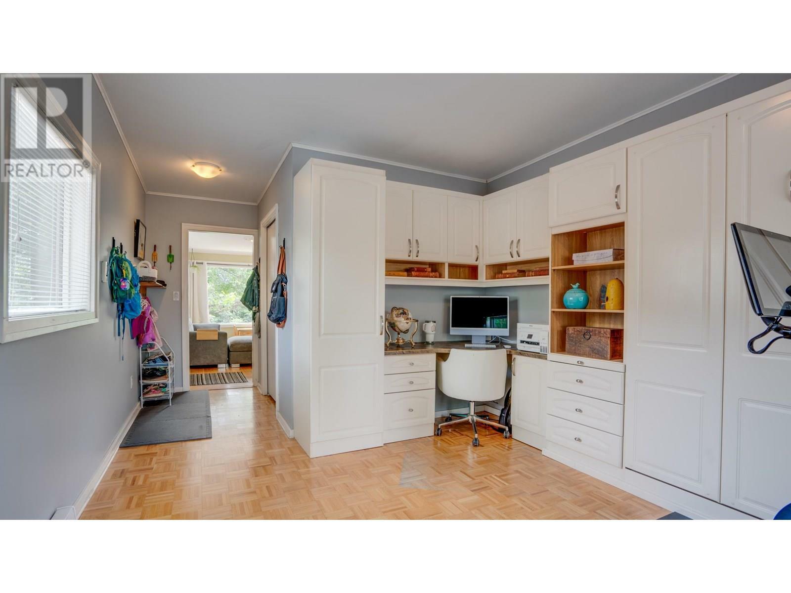 VERNON, British Columbia, V1T 1J7, CA, 5 Bedrooms Bedrooms, ,2 BathroomsBathrooms,Residential,For Sale,1865699