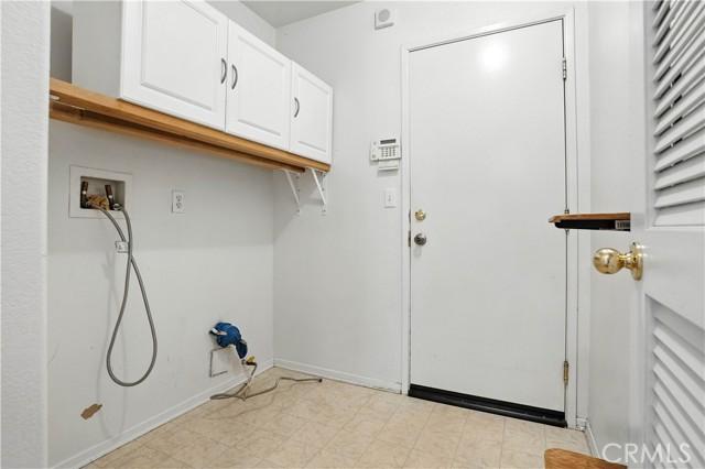 Lake Elsinore, California, 92530, United States, 3 Bedrooms Bedrooms, ,2 BathroomsBathrooms,Residential,For Sale,1924761