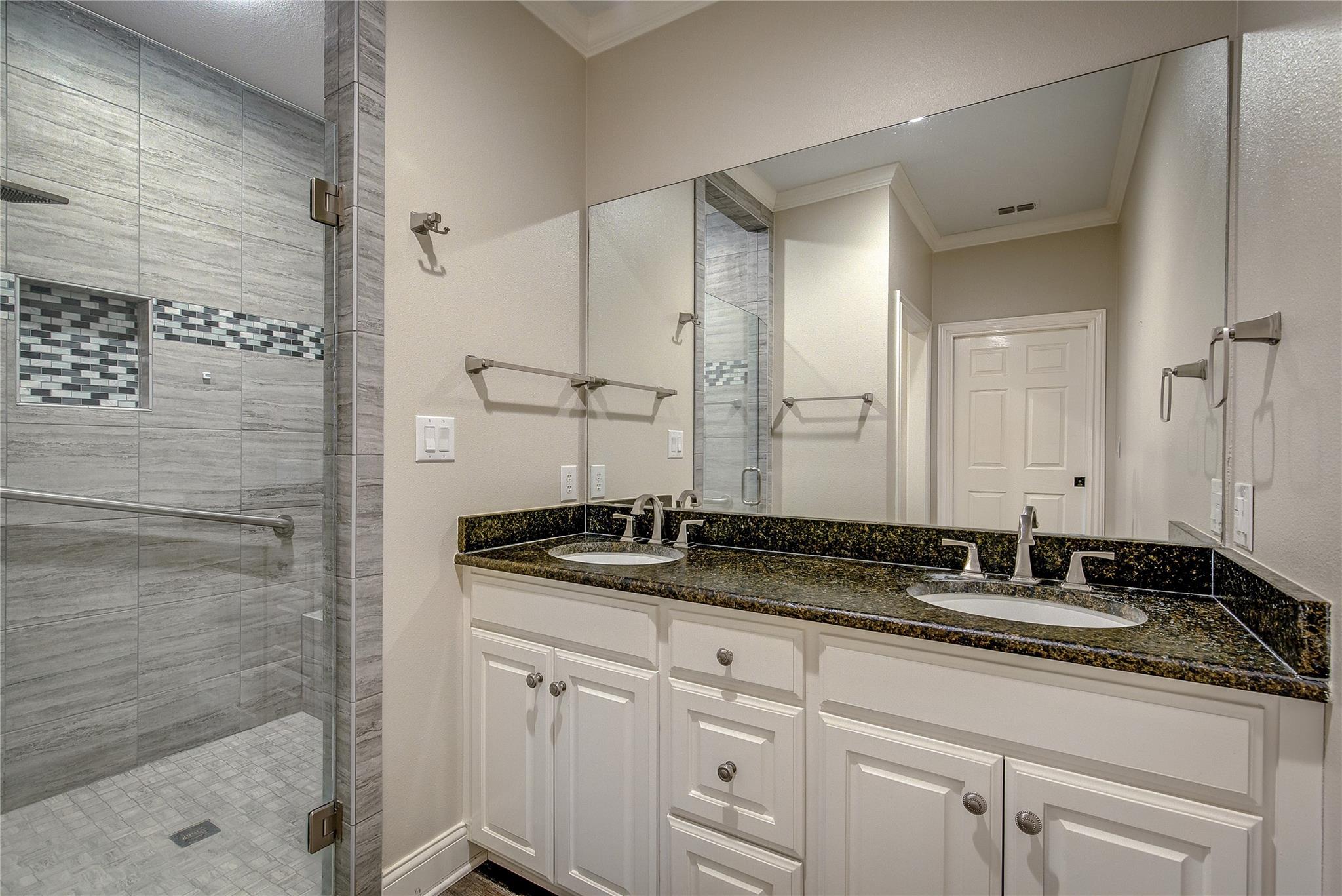 Sulphur Springs, Texas, 75482, United States, 4 Bedrooms Bedrooms, ,3 BathroomsBathrooms,Residential,For Sale,2032755