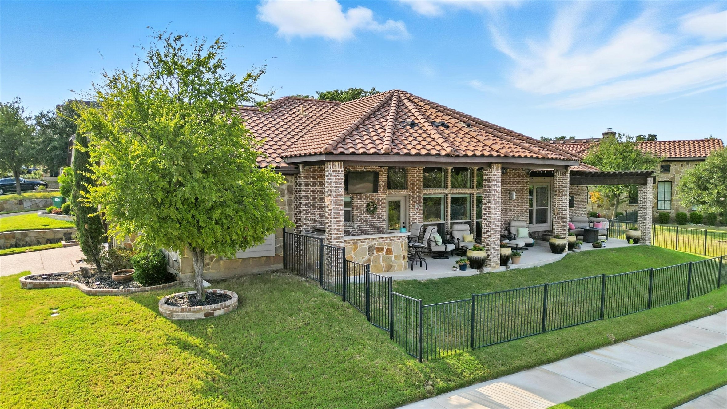 Denton, Texas, 76210, United States, 3 Bedrooms Bedrooms, ,3 BathroomsBathrooms,Residential,For Sale,1932168
