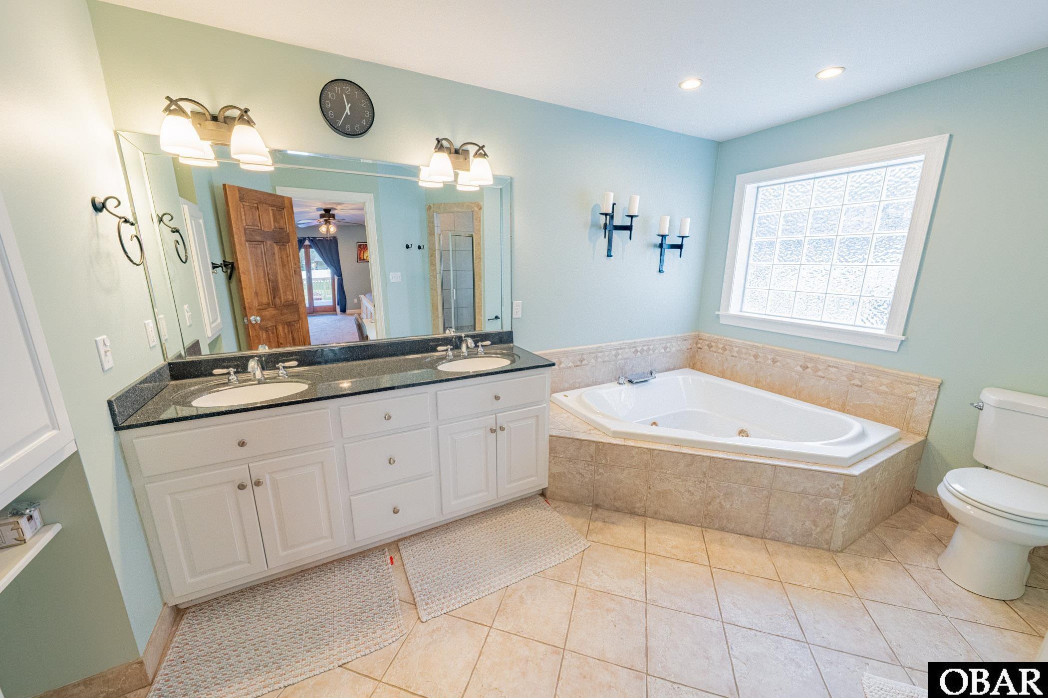 Manteo, North Carolina, 27954, United States, 4 Bedrooms Bedrooms, ,4 BathroomsBathrooms,Residential,For Sale,1988326