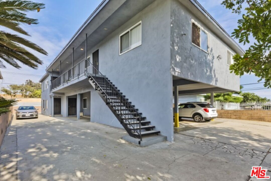 Los Angeles, California, 90066, United States, 9 Bedrooms Bedrooms, ,Residential,For Sale,1731540