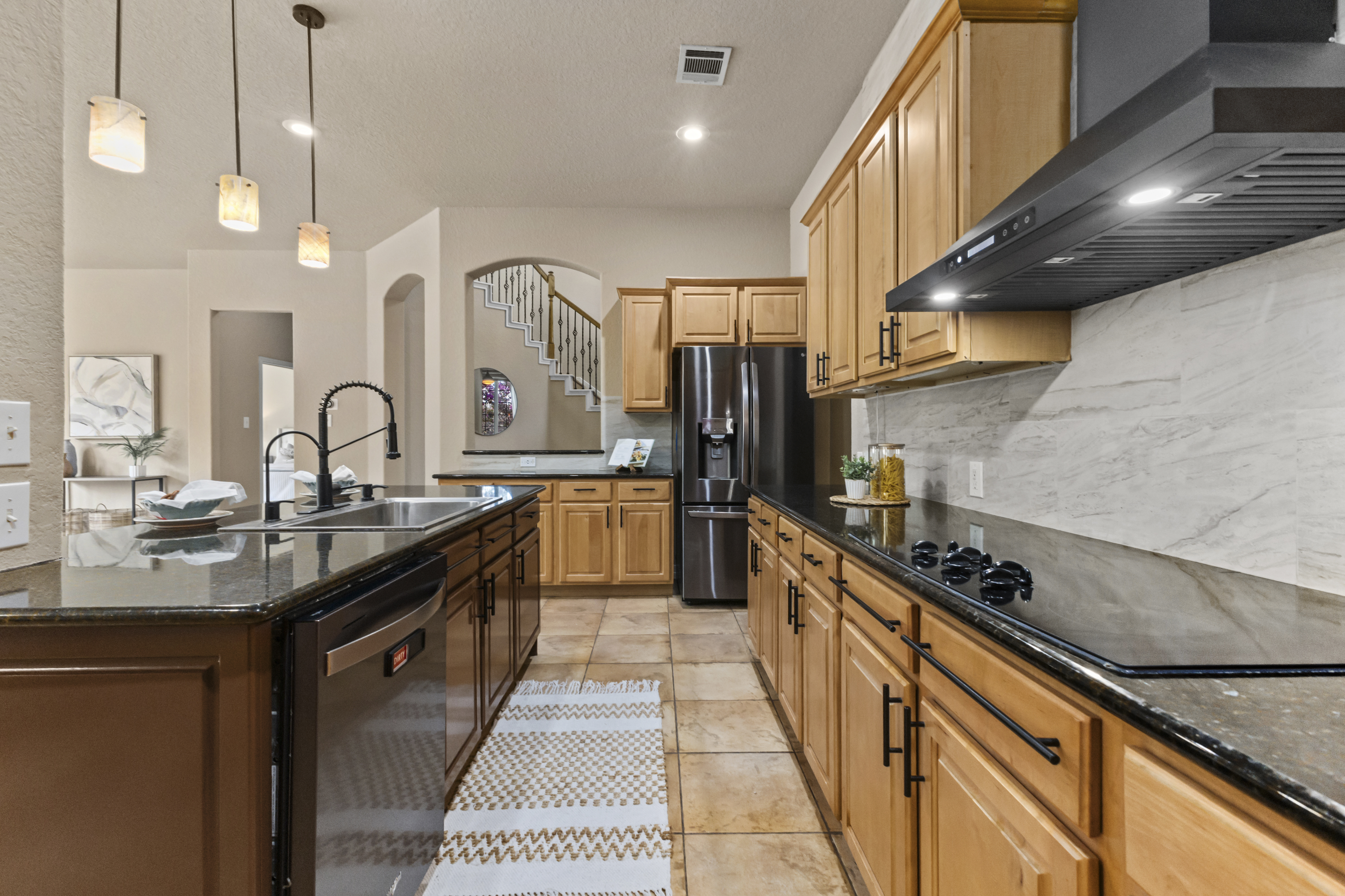  Energy Efficient Stone Oak Living in Gated Mesa Grande - 物件實景