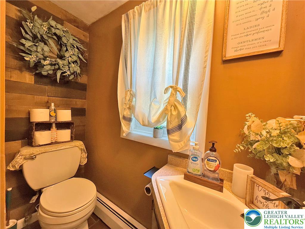 Allentown City, Pennsylvania, 18103, United States, 3 Bedrooms Bedrooms, ,2 BathroomsBathrooms,Residential,For Sale,1897296
