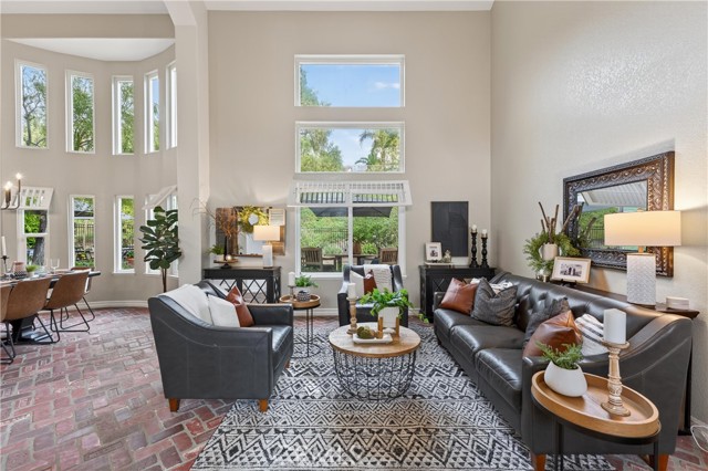 Rancho Santa Margarita, California, 92679, United States, 4 Bedrooms Bedrooms, ,3 BathroomsBathrooms,Residential,For Sale,1990751