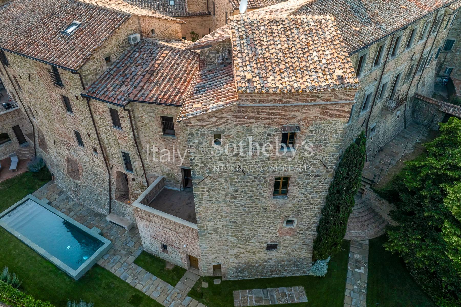  Meticulously Restored Historic Residence with Swimming Pool - 物件實景