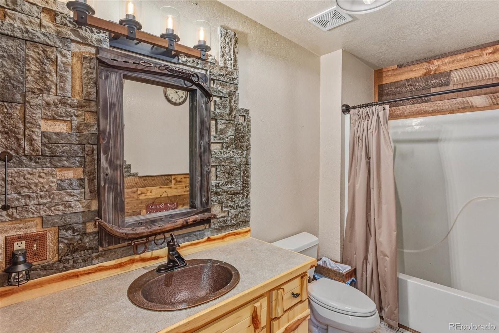 Salida, Colorado, 81201, United States, 3 Bedrooms Bedrooms, ,1 BathroomBathrooms,Residential,For Sale,2005334