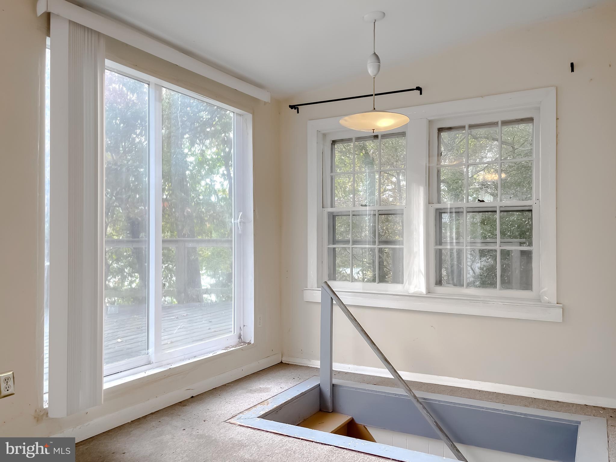 Hollywood, Maryland, 20636, United States, 3 Bedrooms Bedrooms, ,2 BathroomsBathrooms,Residential,For Sale,1977311