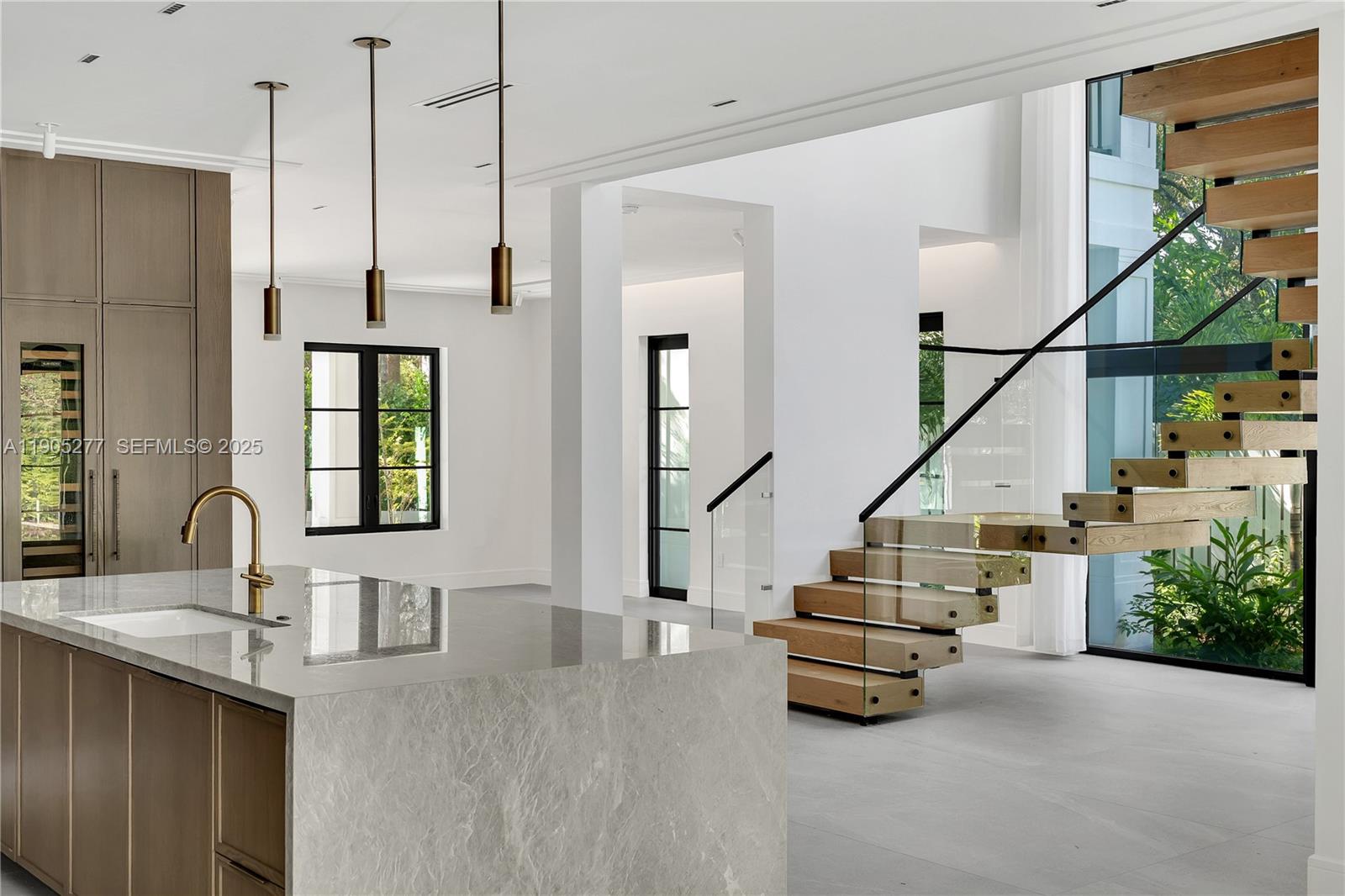 Miami, Florida, 33133, United States, 5 Bedrooms Bedrooms, ,6 BathroomsBathrooms,Residential,For Sale,1996975