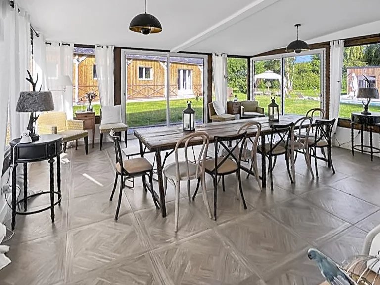 Trouville-sur-Mer, Normandy, 14360, FR, 7 Bedrooms Bedrooms, ,9 BathroomsBathrooms,Residential,For Sale,1672697