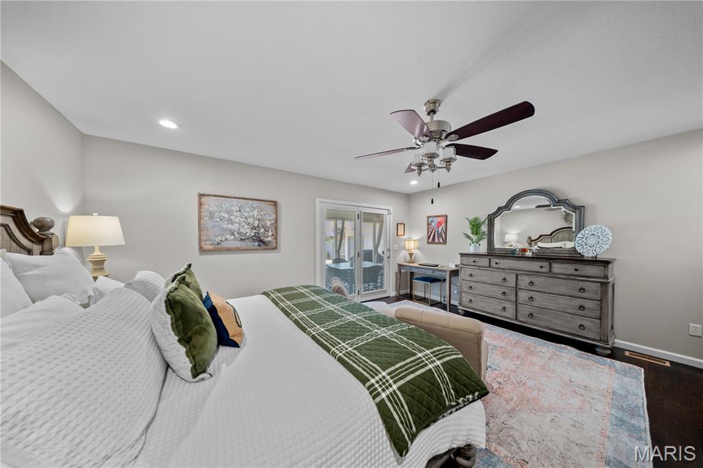 Sikeston, Missouri, 63801, United States, 3 Bedrooms Bedrooms, ,4 BathroomsBathrooms,Residential,For Sale,1927831