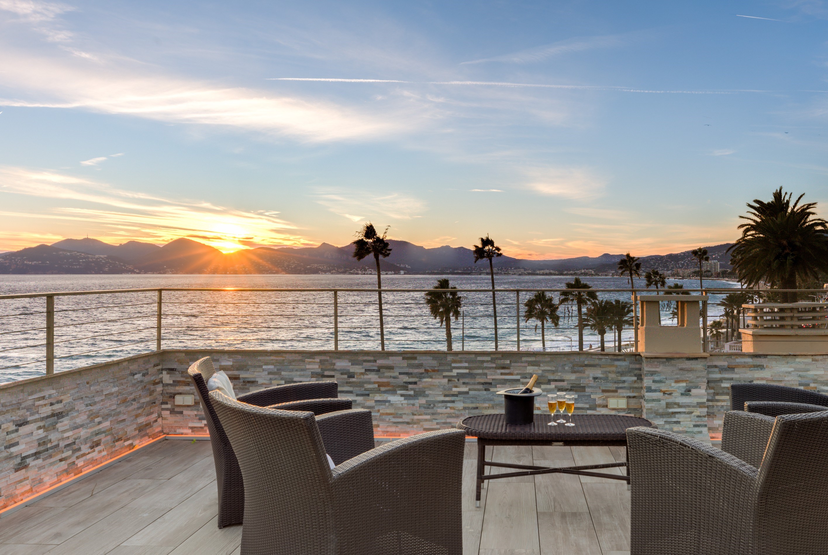  Cannes, seafront and old port, 5-room top floor apartment - 物件實景