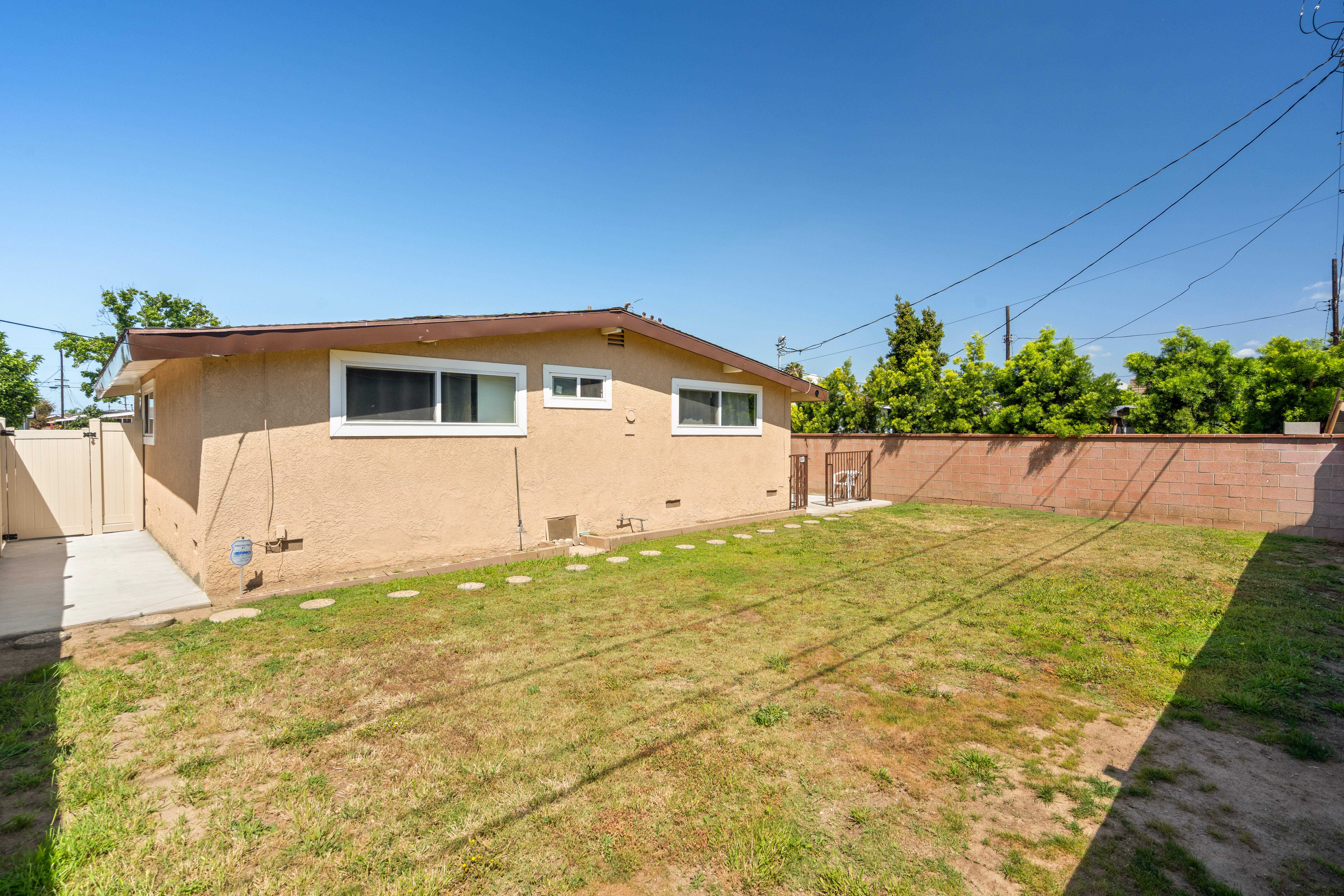 15420 Bonsallo Avenue, Gardena, CA 90247 - 物件實景