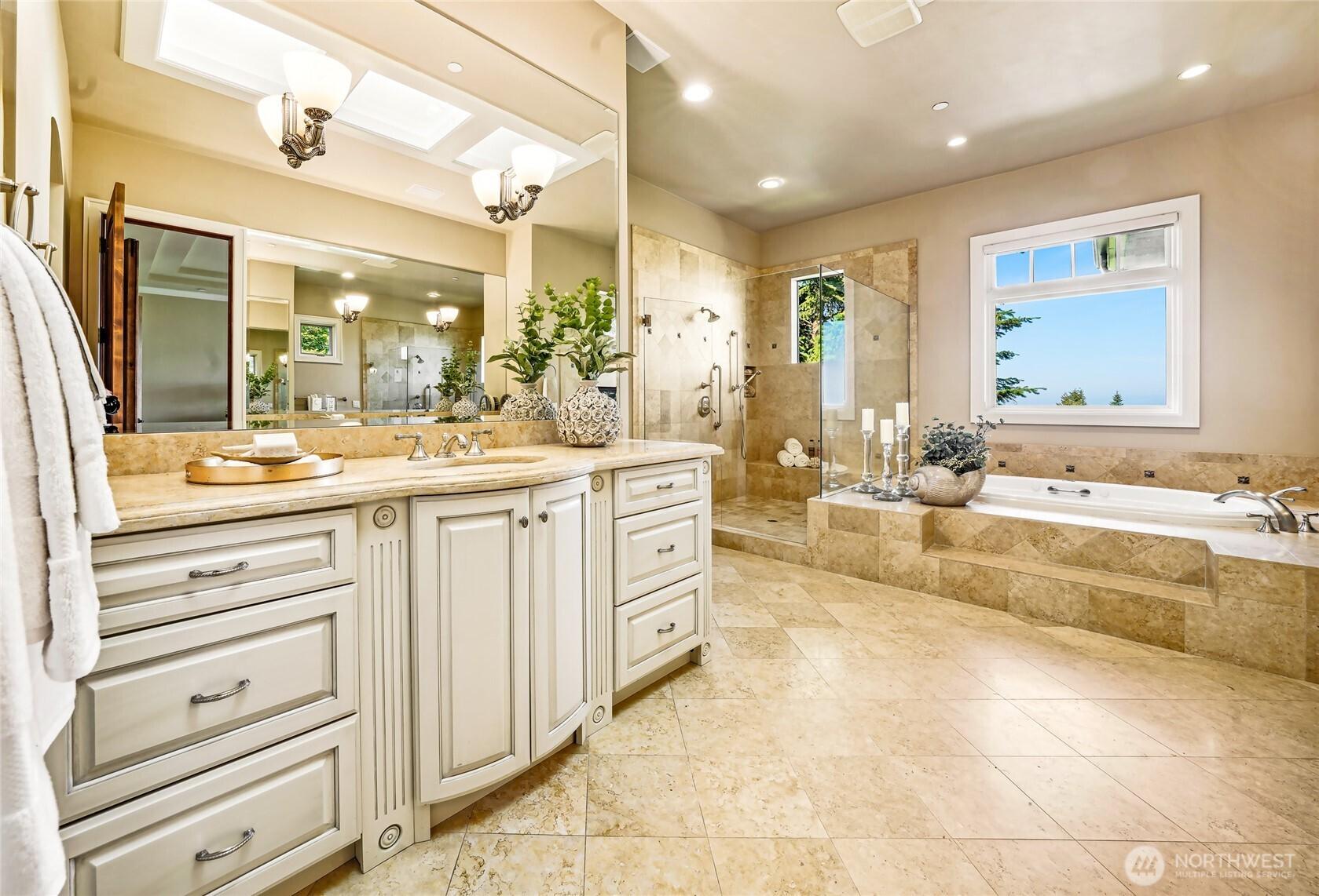 BELLEVUE, Washington, 98006, United States, 4 Bedrooms Bedrooms, ,6 BathroomsBathrooms,Residential,For Sale,1876137