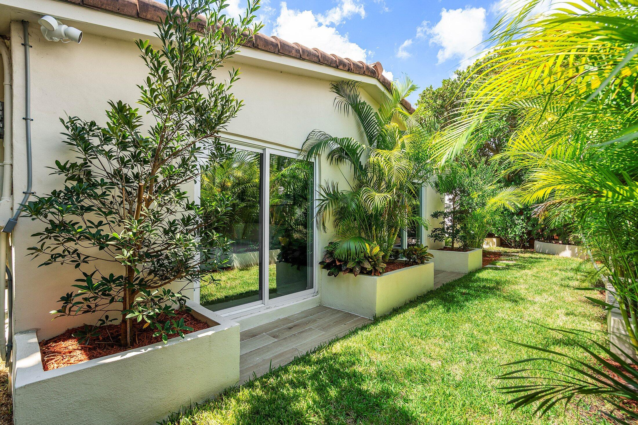 Fort Lauderdale, Florida, 33306, United States, 3 Bedrooms Bedrooms, ,2 BathroomsBathrooms,Residential,For Sale,1938859