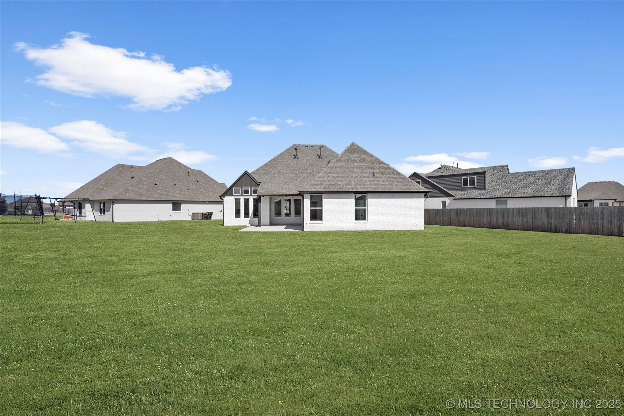 Bixby, Oklahoma, 74008, United States, 4 Bedrooms Bedrooms, ,4 BathroomsBathrooms,Residential,For Sale,1827435