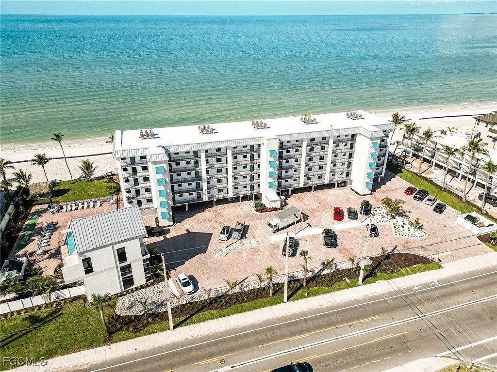 Fort Myers Beach, Florida, 33931, United States, 2 Bedrooms Bedrooms, ,2 BathroomsBathrooms,Residential,For Sale,1987327