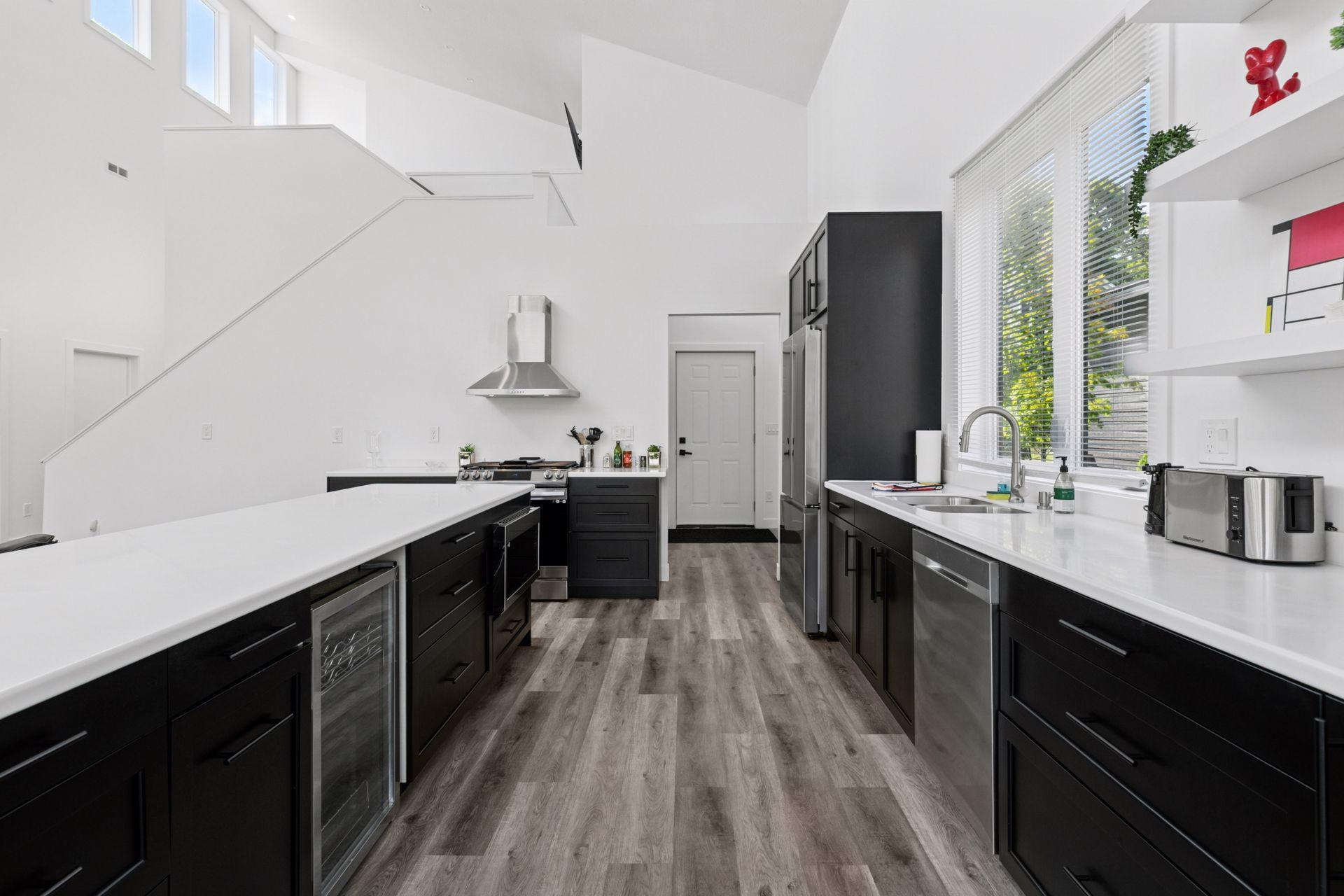 Wayzata, Minnesota, 55391, United States, 3 Bedrooms Bedrooms, ,4 BathroomsBathrooms,Residential,For Sale,1938784