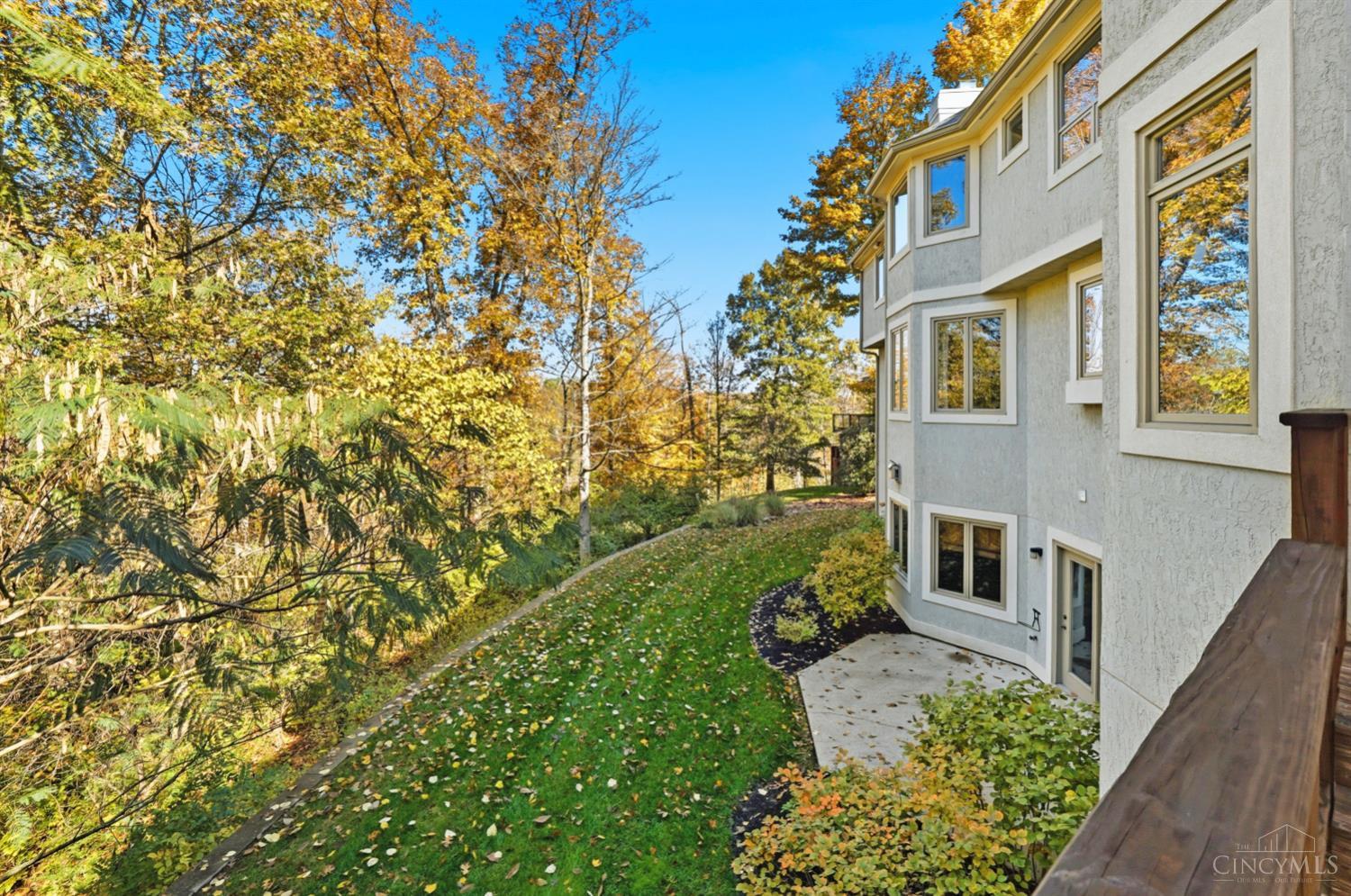 Anderson Twp, Ohio, 45230, United States, 5 Bedrooms Bedrooms, ,6 BathroomsBathrooms,Residential,For Sale,1988245