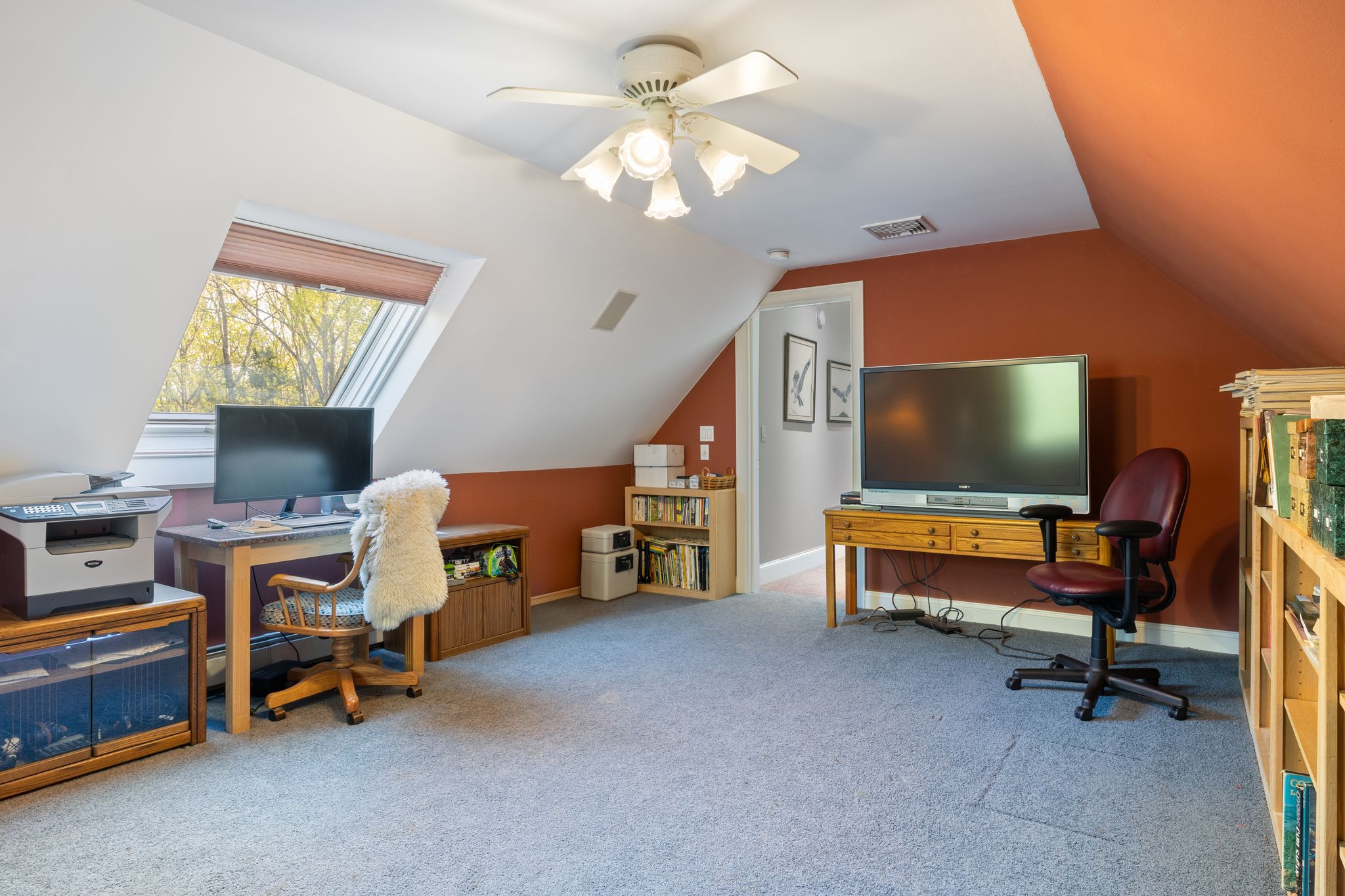 Eliot, Maine, 03903, United States, 3 Bedrooms Bedrooms, ,3 BathroomsBathrooms,Residential,For Sale,1921427