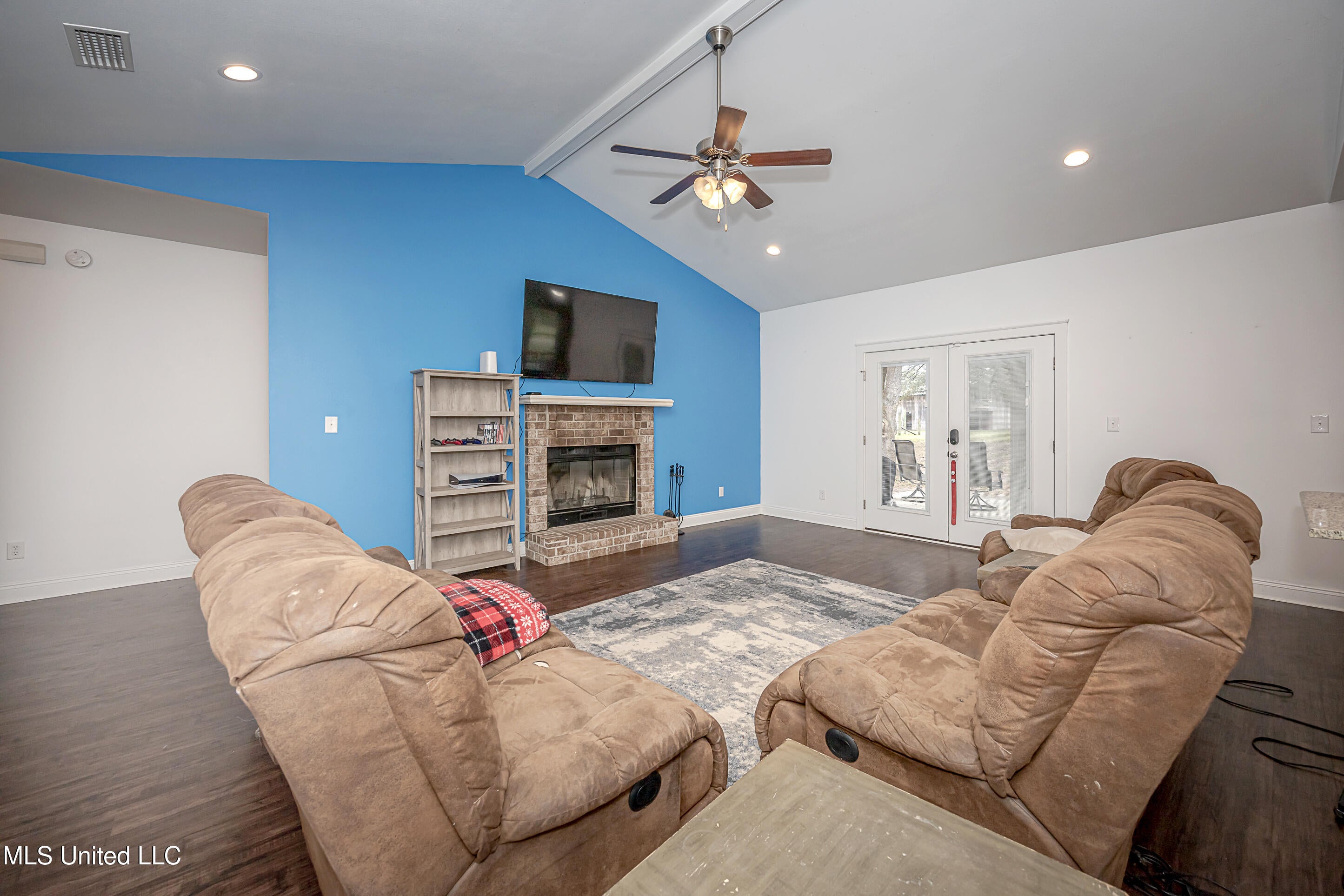 Vancleave, Mississippi, 39565, United States, 4 Bedrooms Bedrooms, ,2 BathroomsBathrooms,Residential,For Sale,1927401