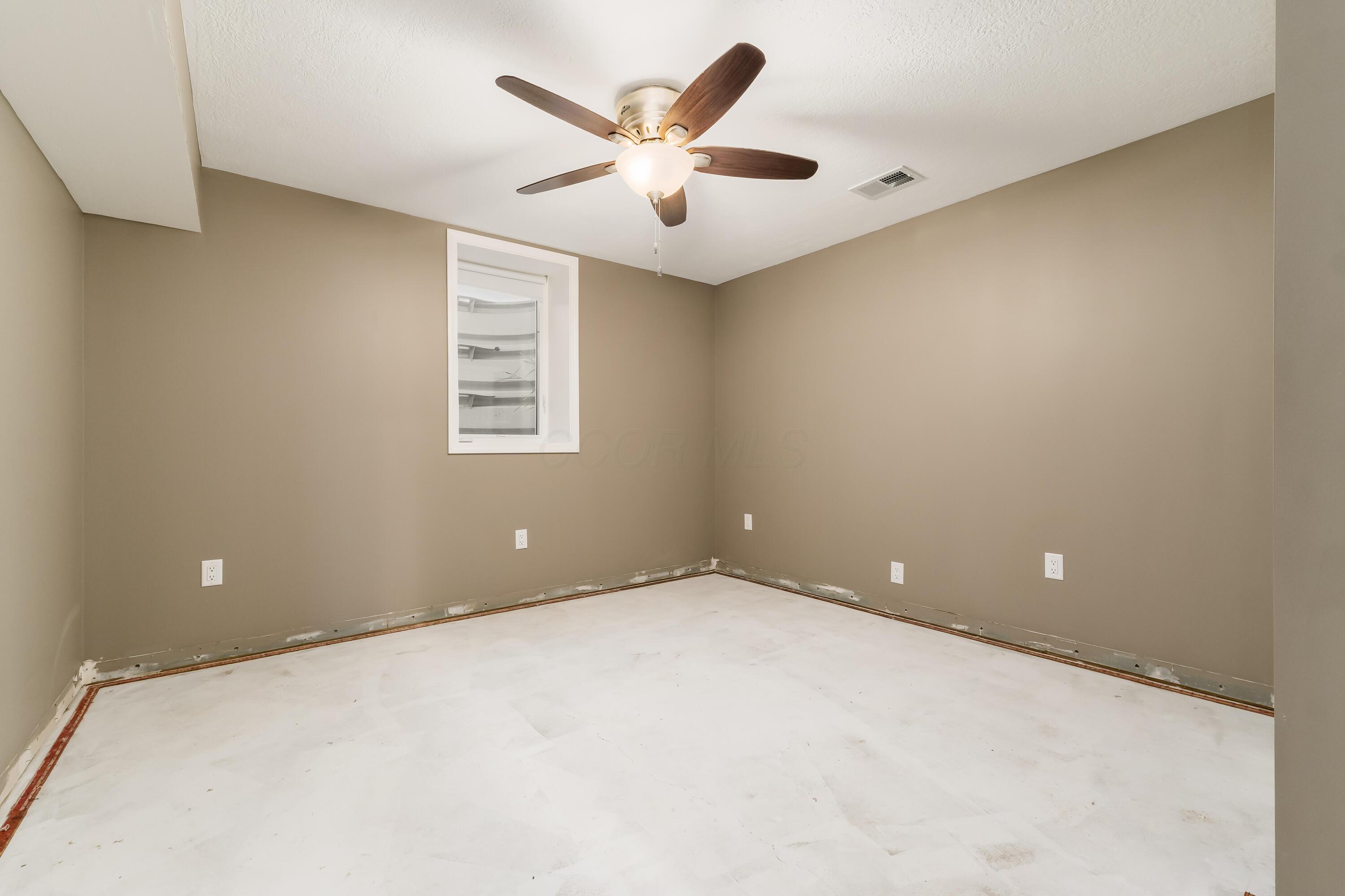 Granville, Ohio, 43023, United States, 5 Bedrooms Bedrooms, ,4 BathroomsBathrooms,Residential,For Sale,2003163