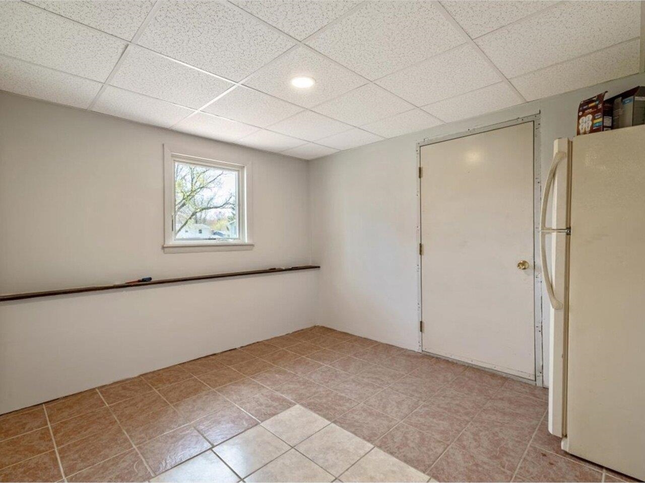 Essex Junction, Vermont, 05452, United States, 3 Bedrooms Bedrooms, ,1 BathroomBathrooms,Residential,For Sale,1827239
