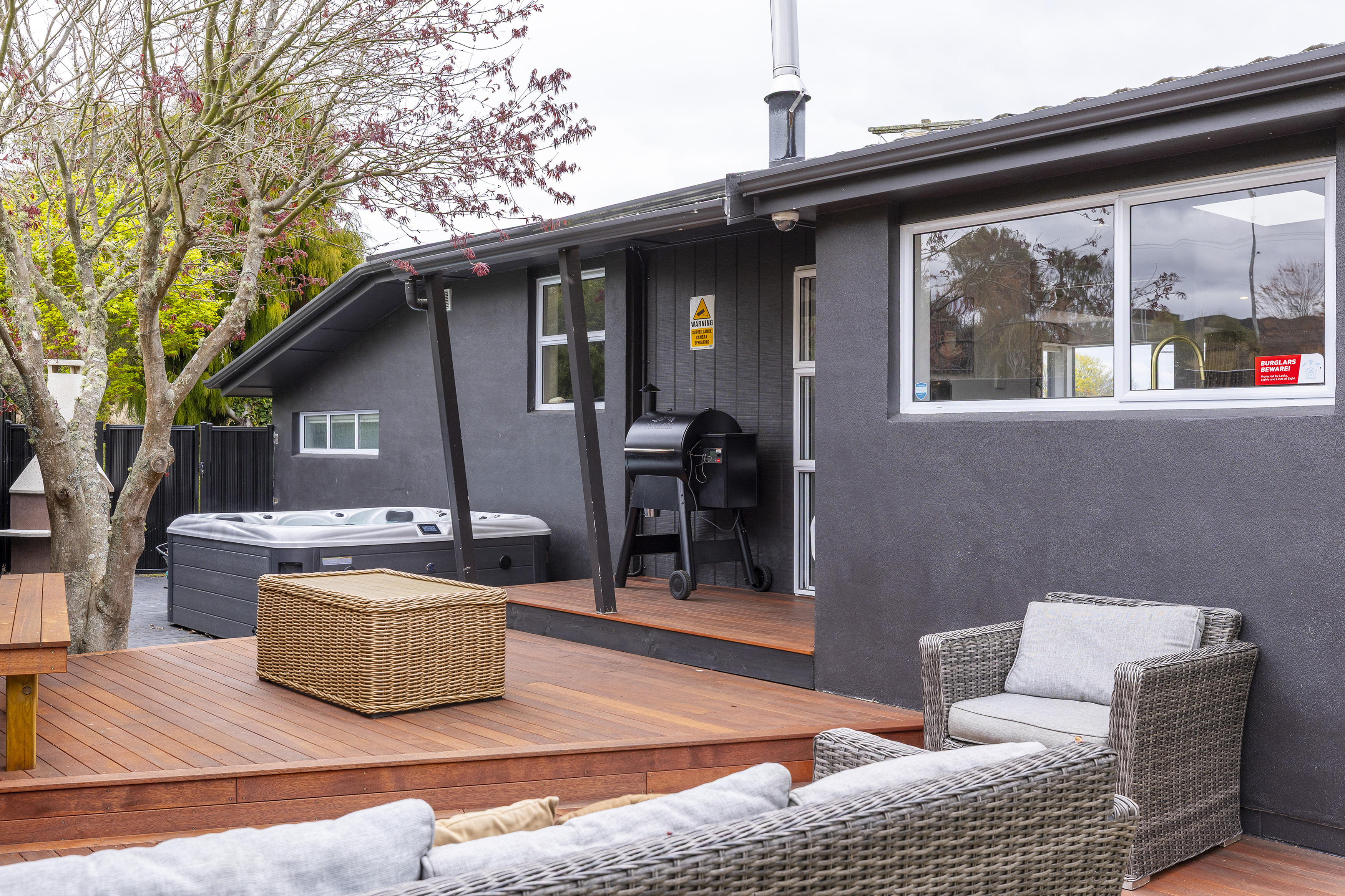  Classic Kiwi Bach in Coveted Kowhai Road - 物件實景