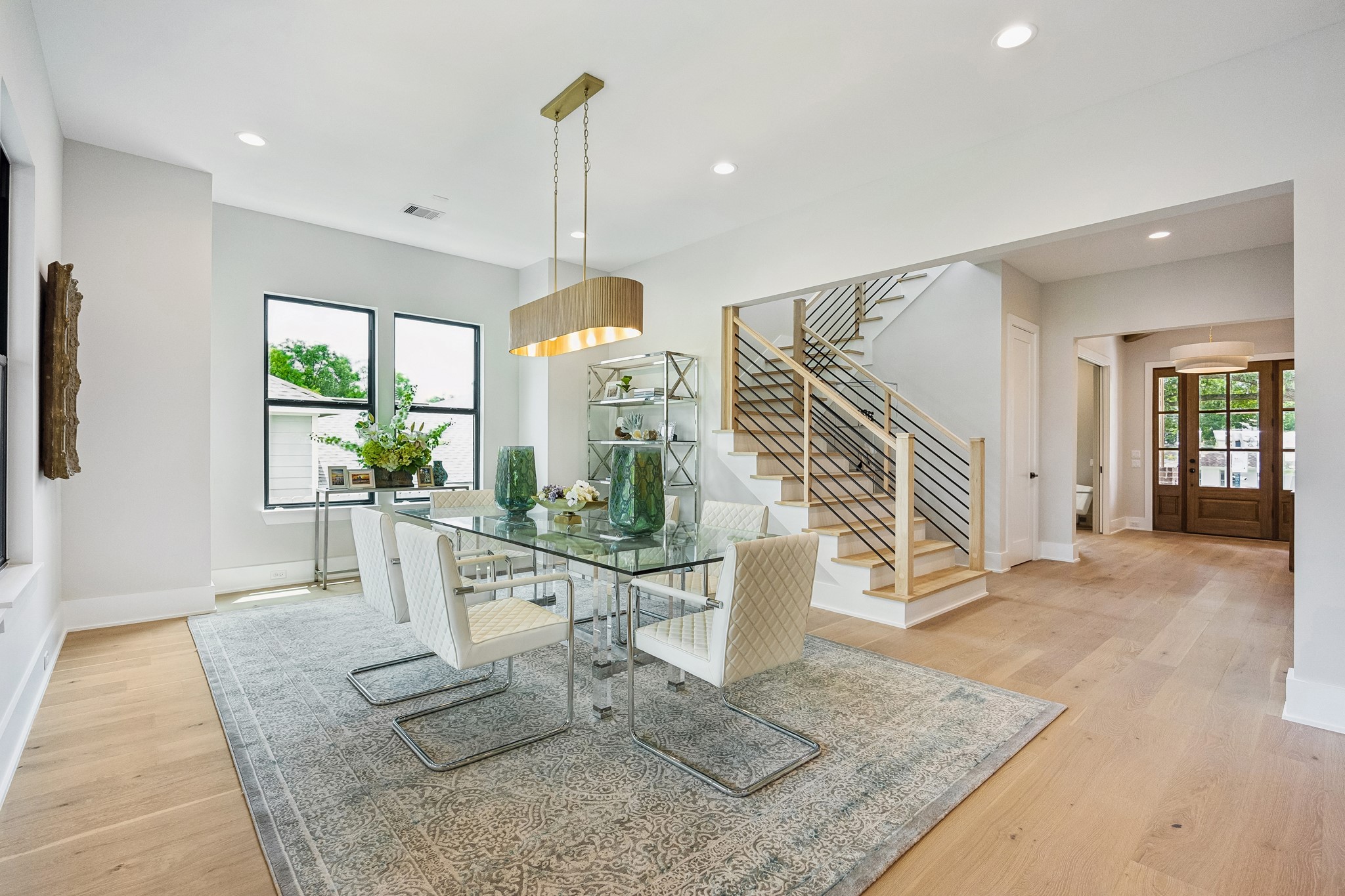  2214 Chantilly Lane - 物件實景