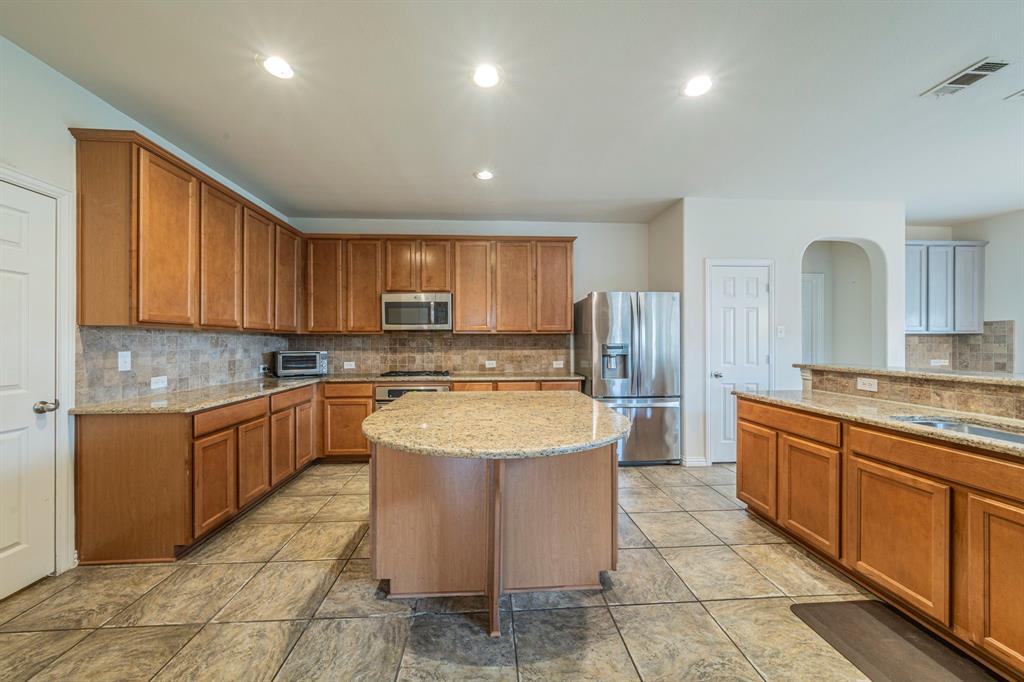 Fort Worth, Texas, 76244, United States, 4 Bedrooms Bedrooms, ,4 BathroomsBathrooms,Residential,For Sale,2038364